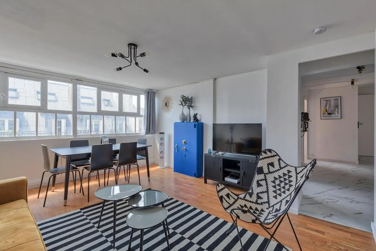Charming Apartment - 6P Paris 0*,  France