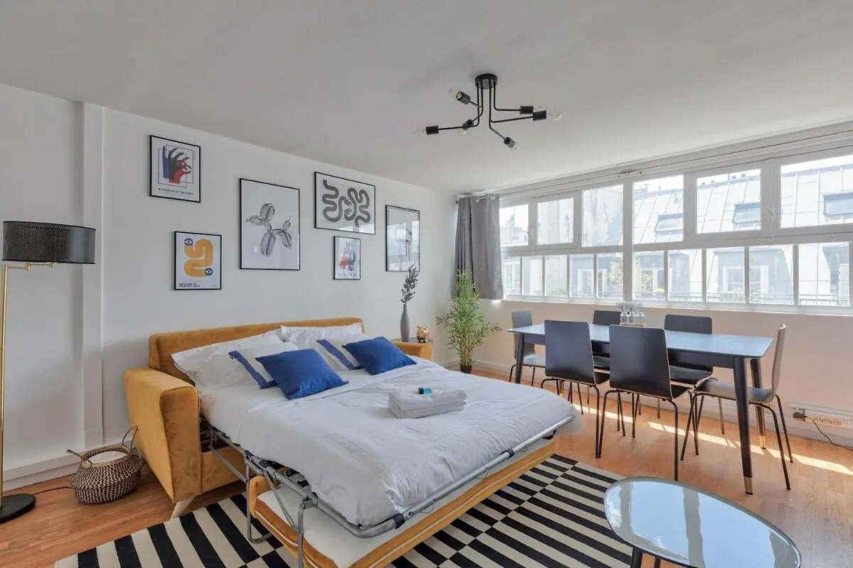 Charming Apartment - 6P Paris France